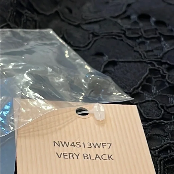 NANETTE LEPORE Elegant Black Lace Top Women’s Size M - Picture 6 of 13